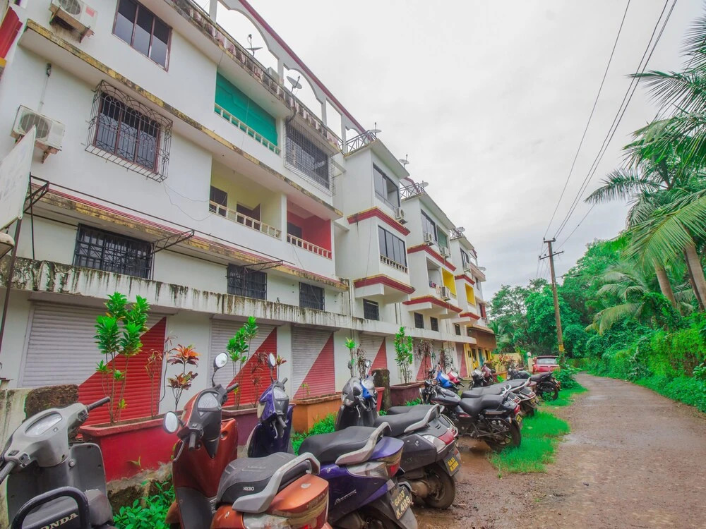 OYO 17028 Hotel Aviva Residency