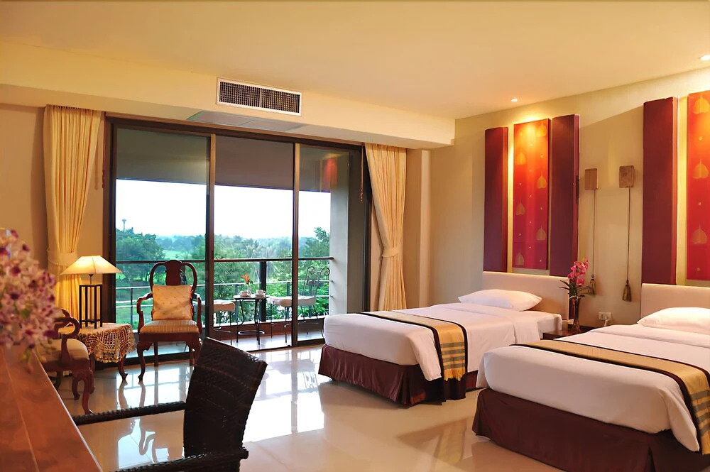 Hillside Country Home Golf & Resort