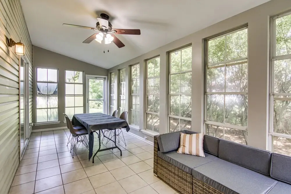 Charming Lewes Townhome w/ Sunroom: 5 Mi to Beach!