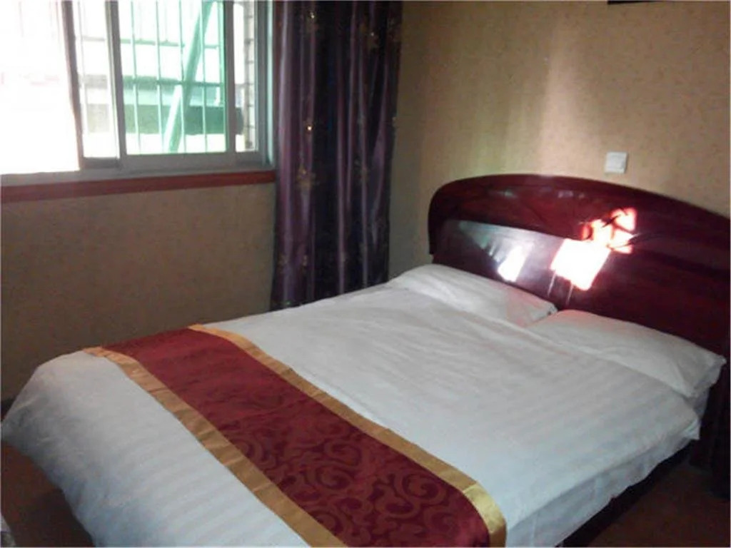 Ge'er Express Inn