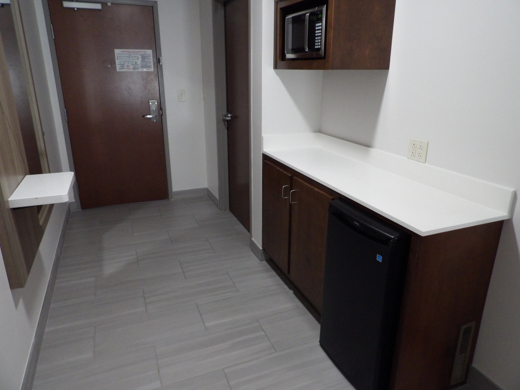 Holiday Inn Express & Suites - Huntsville Airport by IHG
