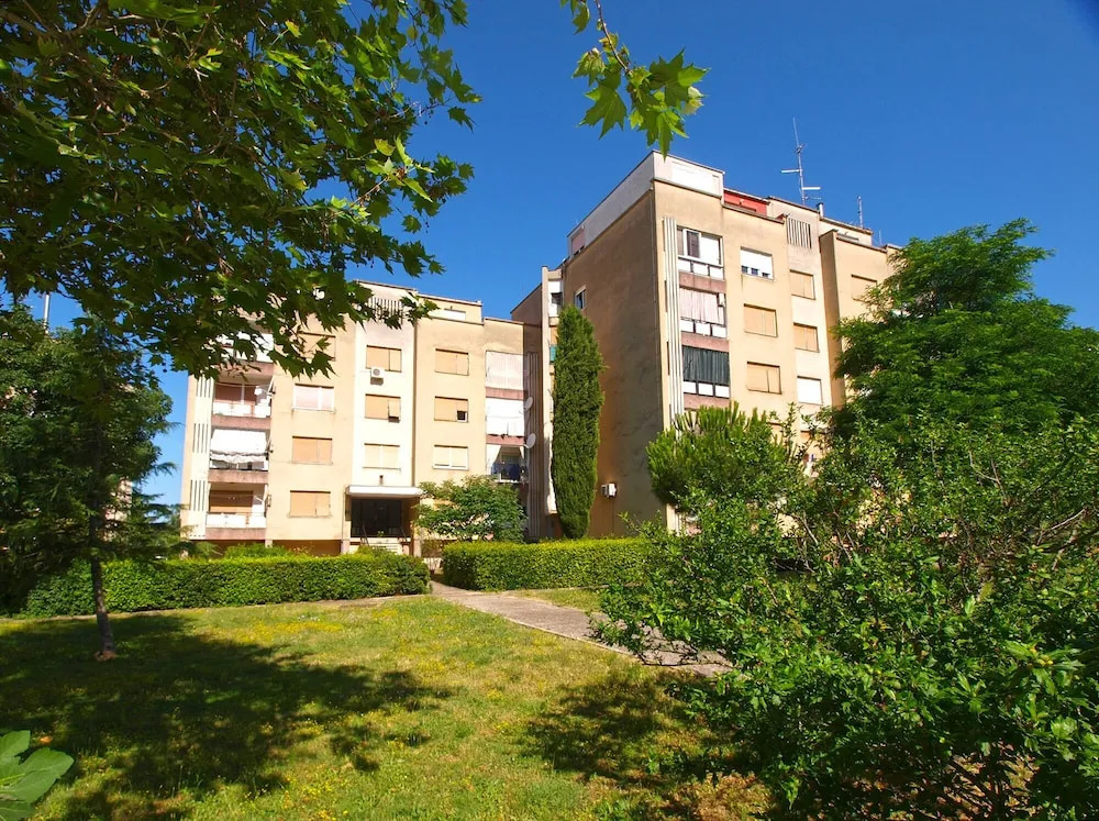 Apartment 1922