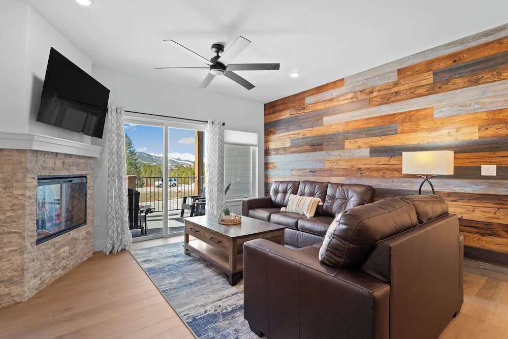 Brightwood #108, Building 2