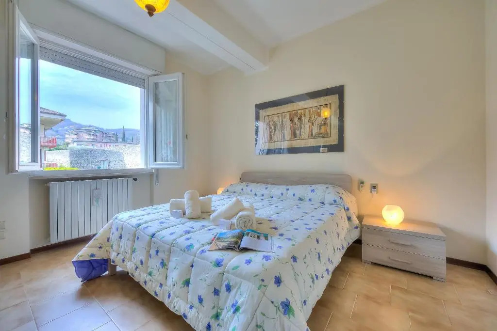 Apartment Cuba 300 Mt From Garda Lake - Happy Rentals