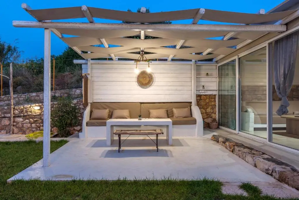 George's Island House with Plunge Pool