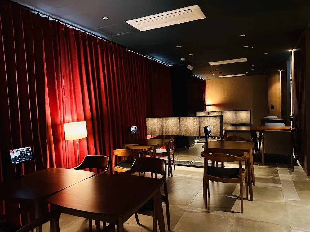 Hotels One