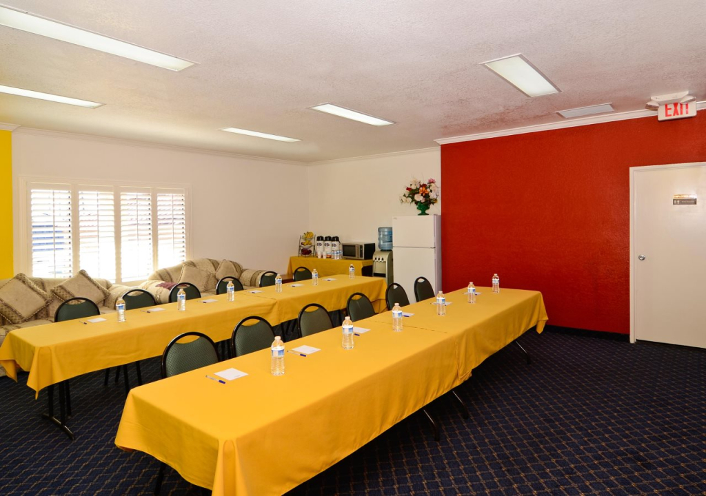 Studio 6 Suites Lawndale, CA South Bay