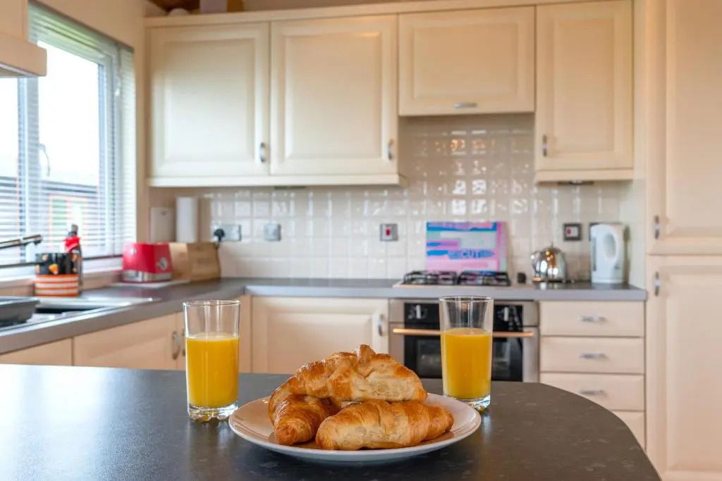 Whitsand Bay Lodge