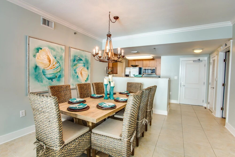 Waterscape A606 - 2 Br condo by RedAwning