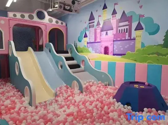 Taehf PhodragCulture Theme Hotel