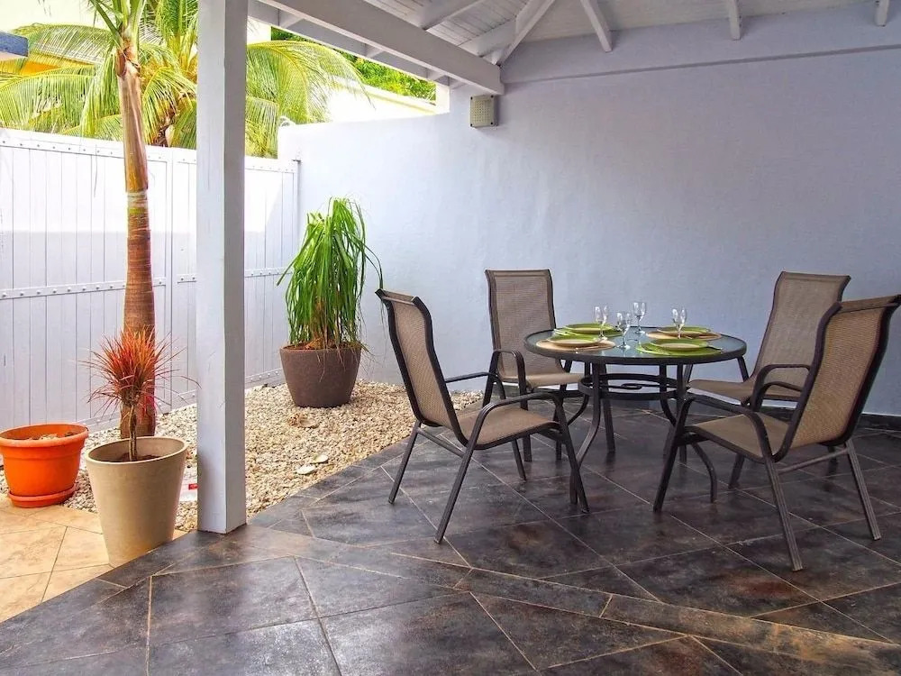 Villa Thoga Vacation Rentals & Tours