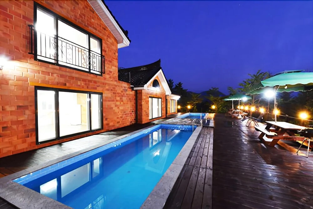Sancheong Skylight Lake Pension