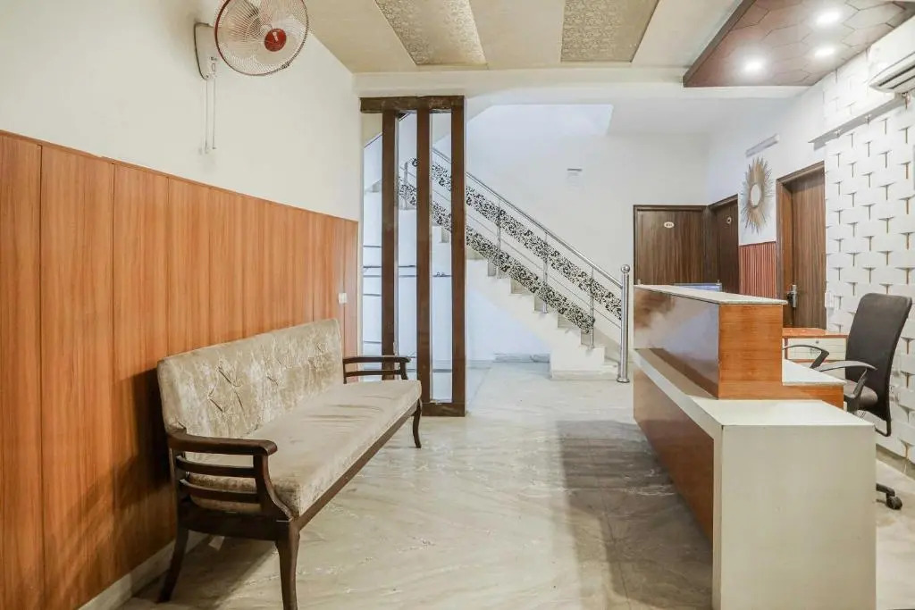 Oyo Townhouse 1120 Moonlight Residency