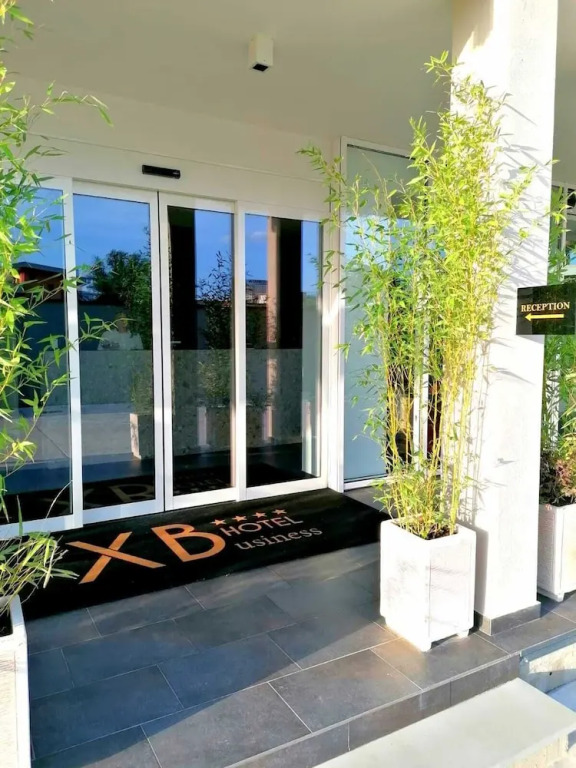 Hotel XBusiness