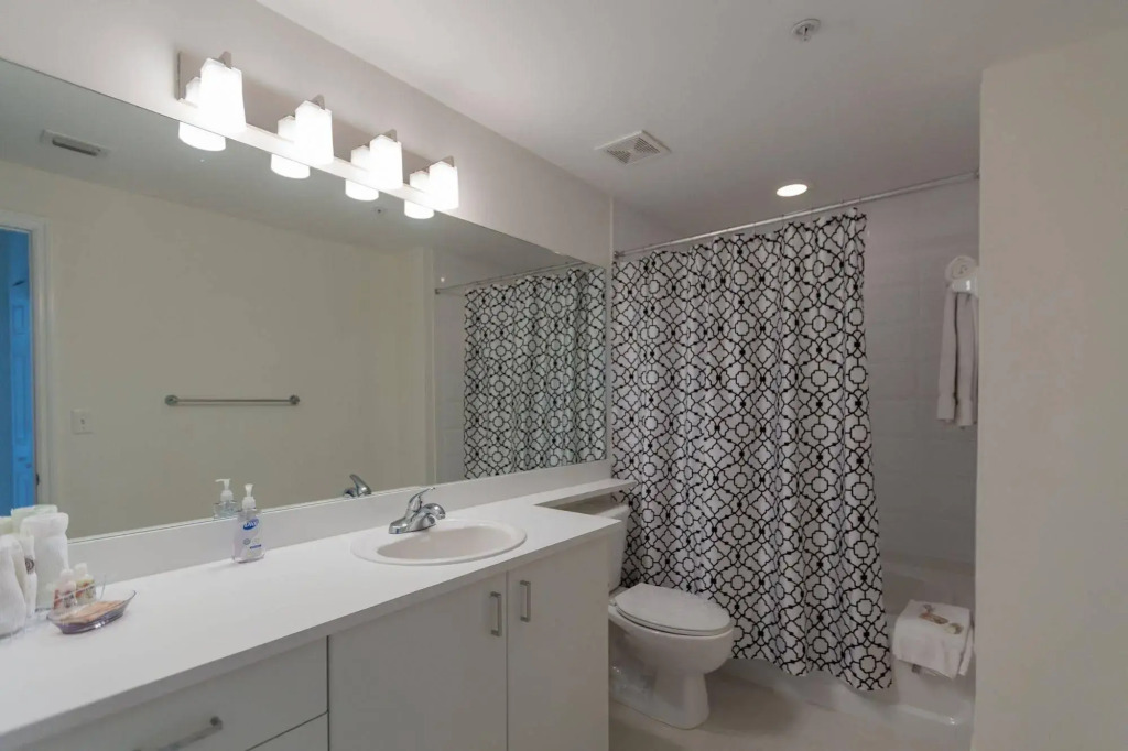 Pelicanstay in Coconut Grove Miami