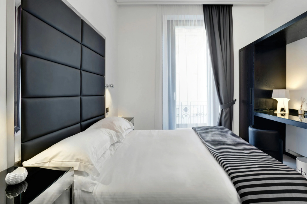 LHP Hotel Napoleon