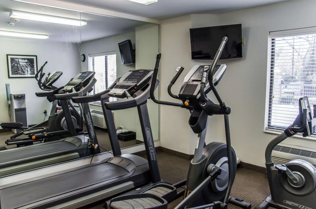 Sleep Inn Airport - Billy Graham Parkway