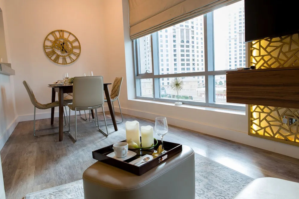Faraway Homes - Park Island Luxury