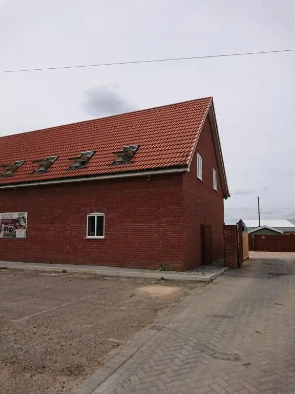 2 Wood Yard Cottages, Red Mayes Farm