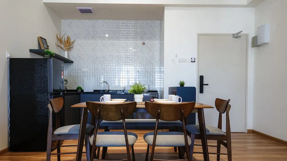 The Quartz Residence By I Housing
