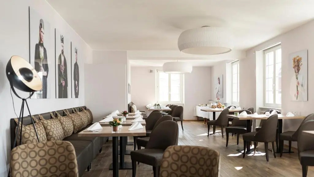 BASE II - Das Bed & Breakfast bei Basel