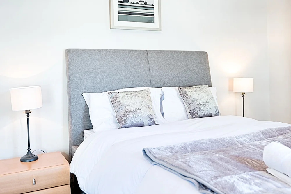 Swansea Town House - 5 min to City Ctre