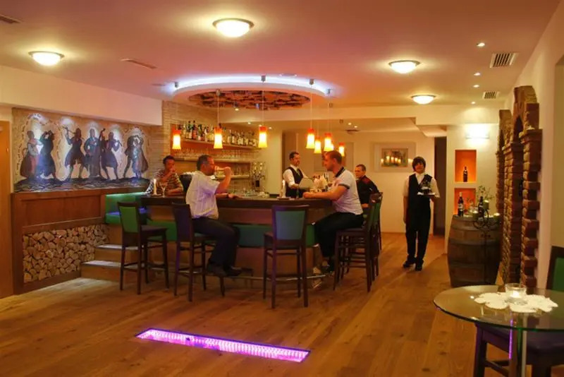 Almfrieden Hotel & Romantikchalet