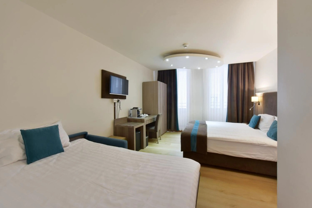 Hotel Rousseau