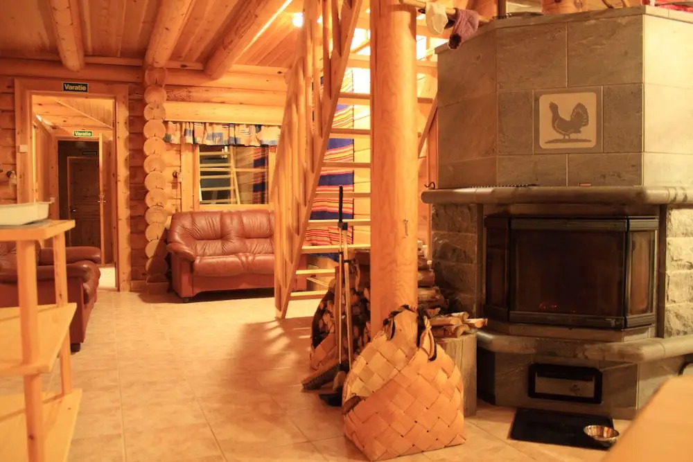 Aapishovi Chalet