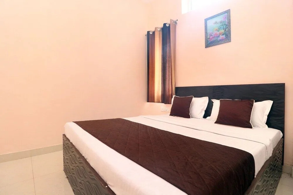 OYO 19034 Shree Vishnu Residency