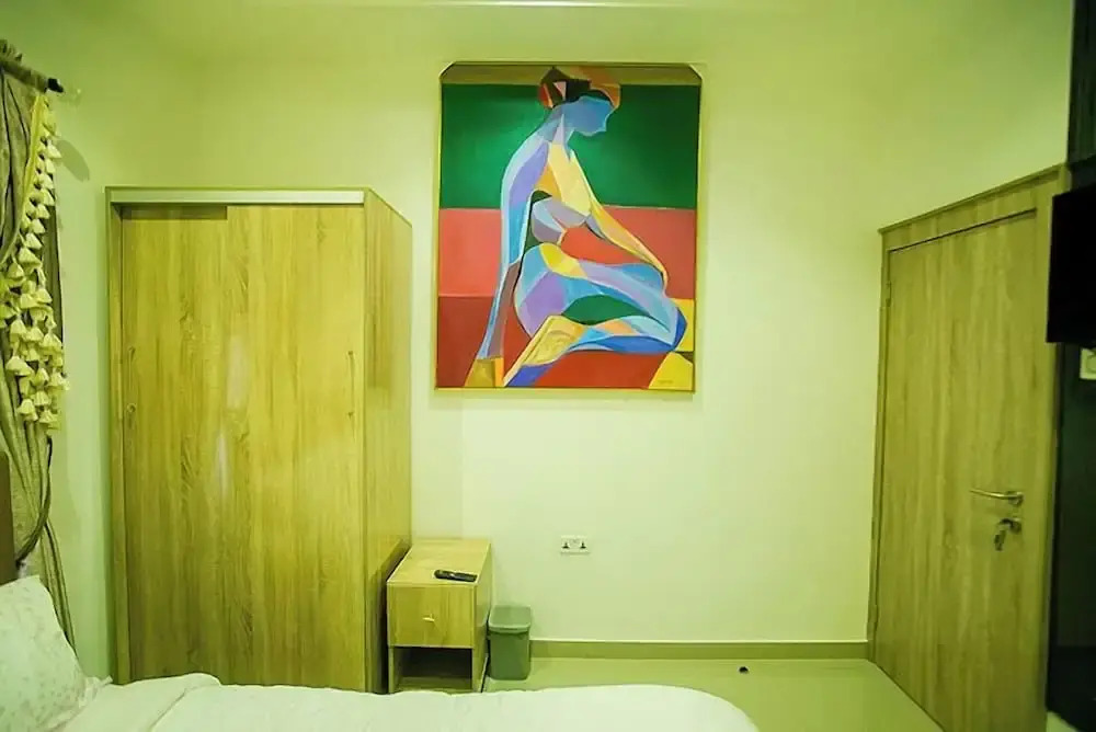 Zinq Bridge Aparments