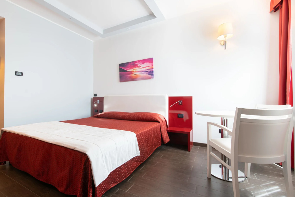 Hotel Mediterraneo