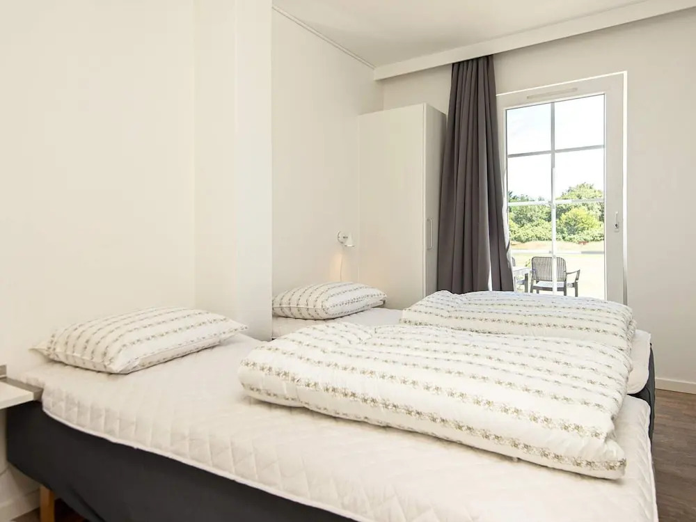 6 Person Holiday Home on a Holiday Park in Blavand