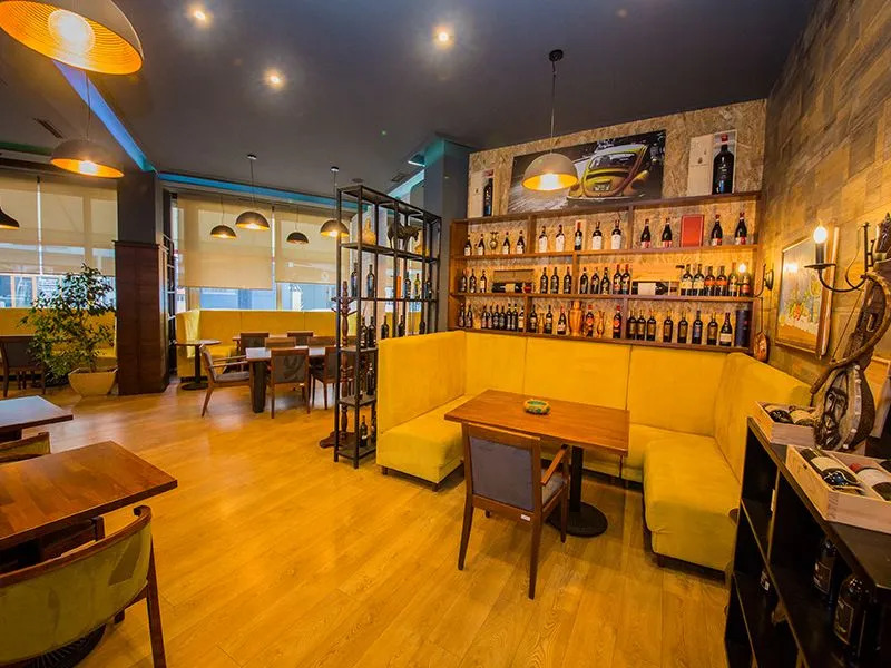 F&M Hotel 2