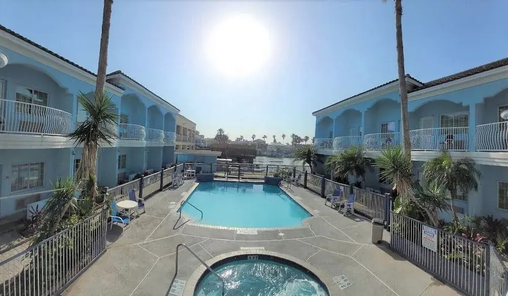 Casa Bella Hotel and Suites