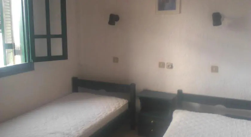 Niovi Apartments