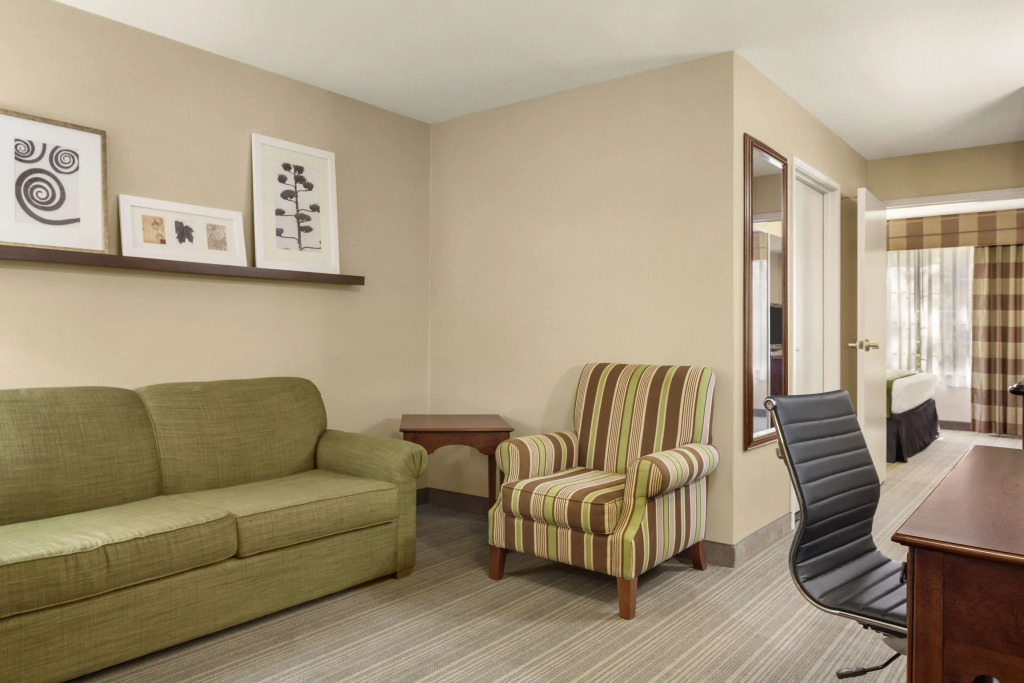 Country Inn & Suites by Radisson, Lima