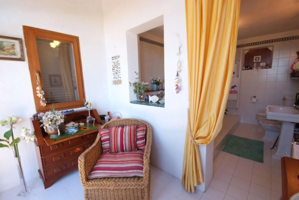 Incredible Villa Palmaiola overlooking the Gulf, Pool and large open spaces-VILLA PALMAIOLA