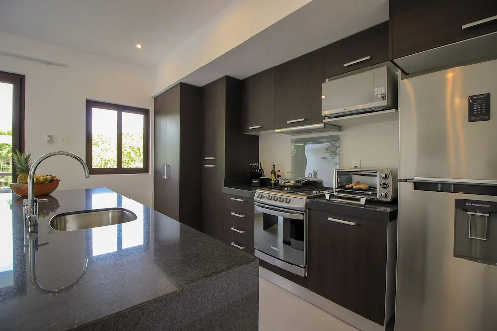 Golf View 1 Bedroom Condo by Olahola