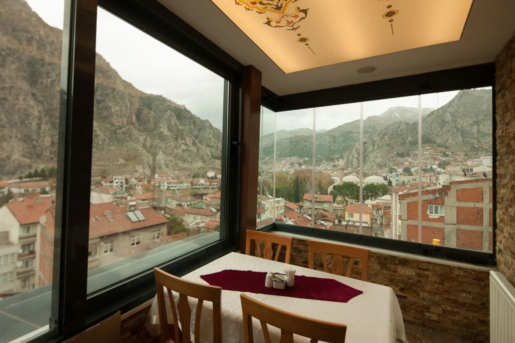 Armin Hotel