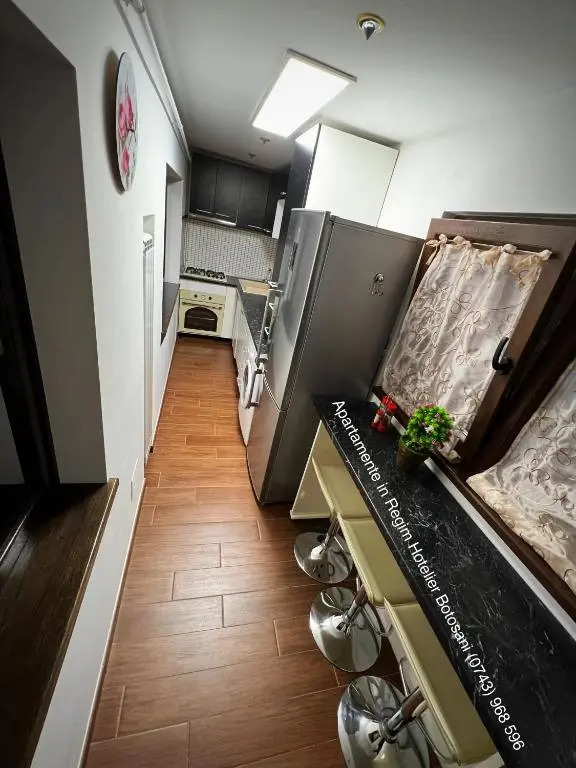 Apartament frumos cu 3 camere situat la partier