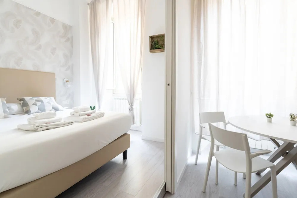White Gioberti Apartments