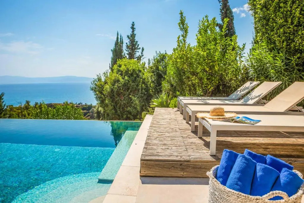 Kaminia Beach Villa
