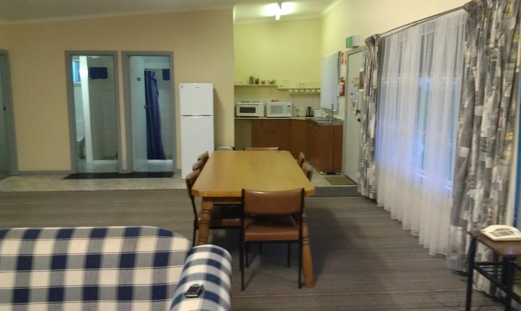 Avalon Motel