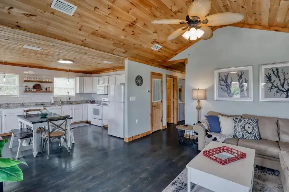 Whitesands Beach House - North