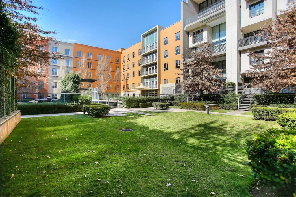 Melrose Arch Luxury Apartment