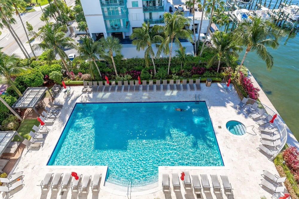 Le Marina Bay 701 by Go Florida Condo, Sunny Isles