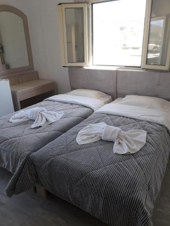 Knossos Hotel