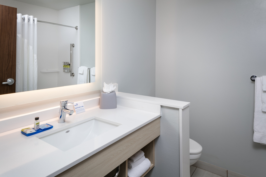 Holiday Inn Express & Suites - Bend South by IHG