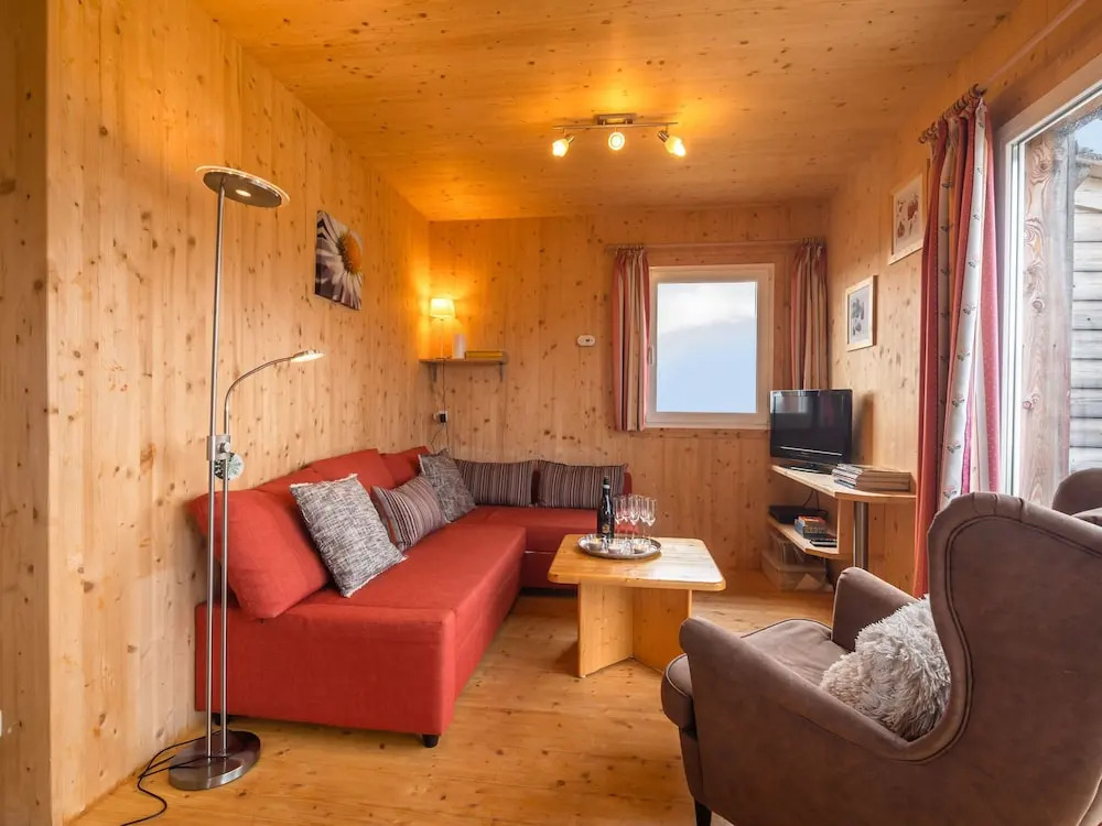 Mountain Chalet in Klippitztörl Near Forest With Garden & Parking